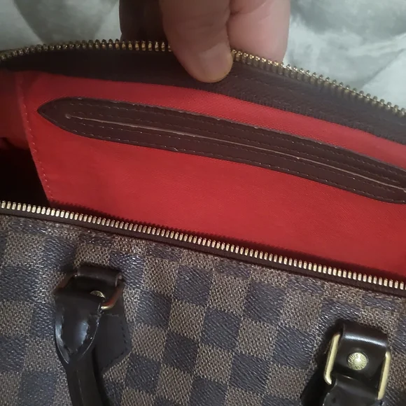 (SOLD)Authentic Louis Vuitton Damier Ebene bandoulier - Picture 14 of 16